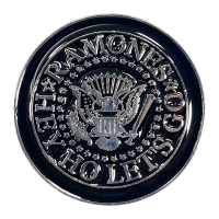 RAMONES Hey Ho! ピンバッジ